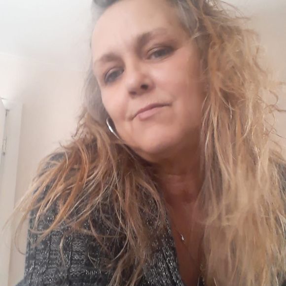 Meet your Posher, Sheri - Picture 1 of 1